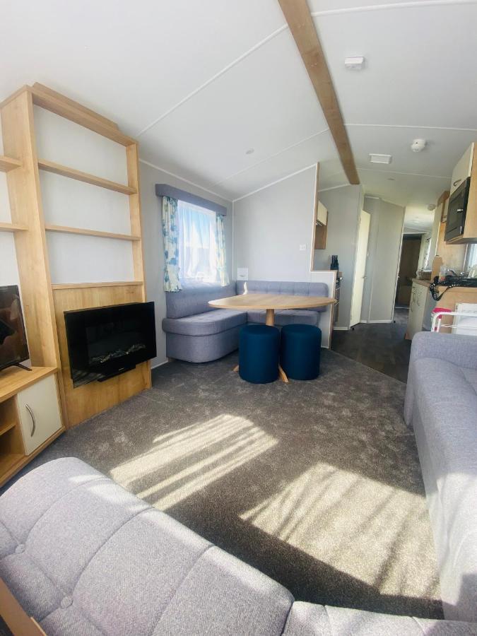 Parkdean Resorts Camber Sands Caravan 2023 Exterior photo