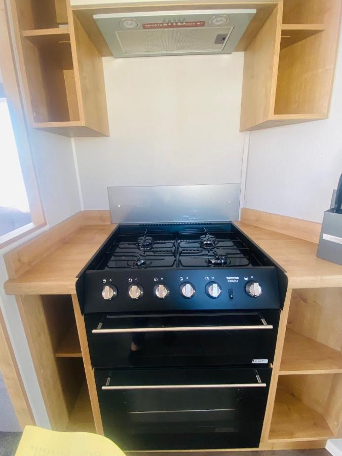 Parkdean Resorts Camber Sands Caravan 2023 Exterior photo